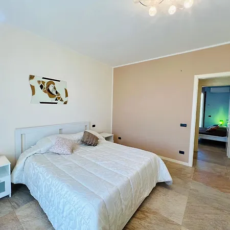 Rosa Di Mare カパーチ